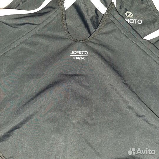 Купальник слитный 134-140р