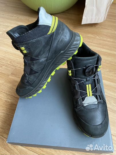 Ботинки кроссовки Ecco Boa 35