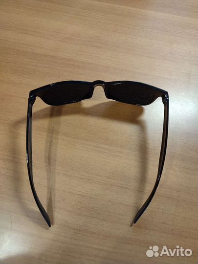 Очки-тренажеры перфорационные