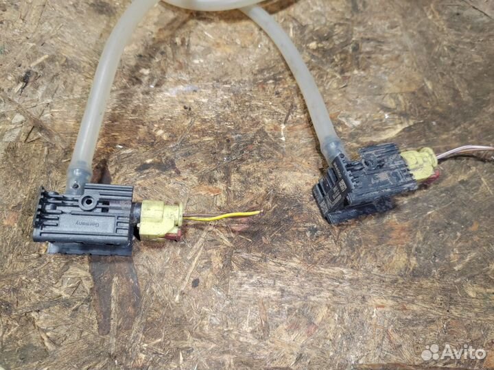 Датчик системы защиты пешеходов Volkswagen Touareg