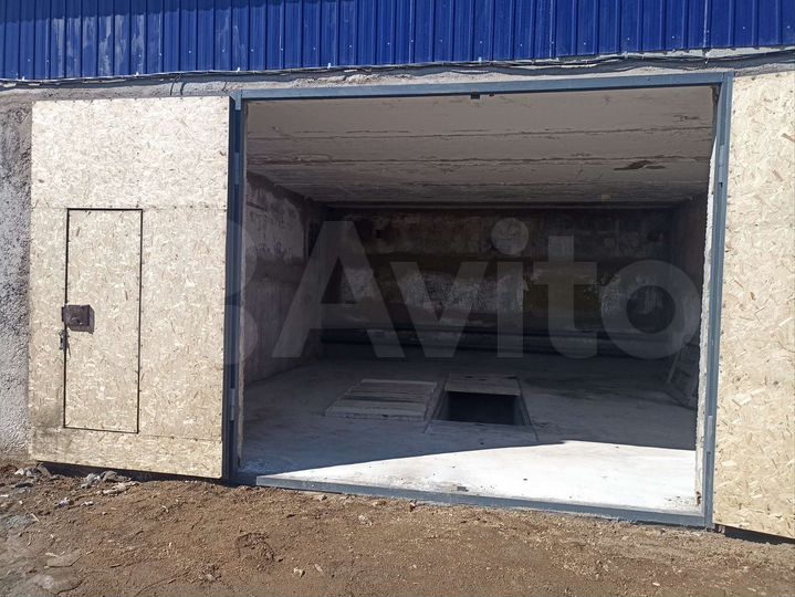 Гараж, > 30 м²