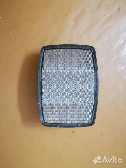 Катафот, ключ и зеркало для велосипеда