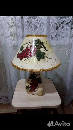 Лампа настольная
