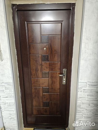 Дверь входная металлическая