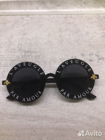 Очки солнцезащитные