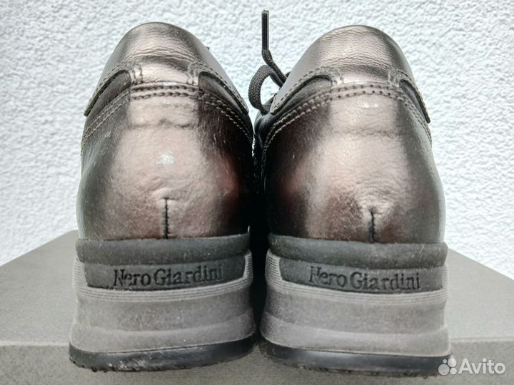 Кроссовки женские кожаные 36