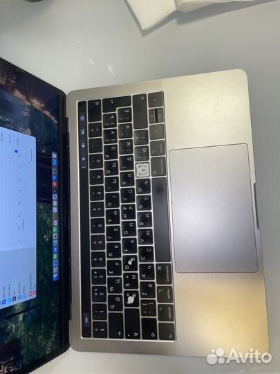 Apple macbook pro 13 2019