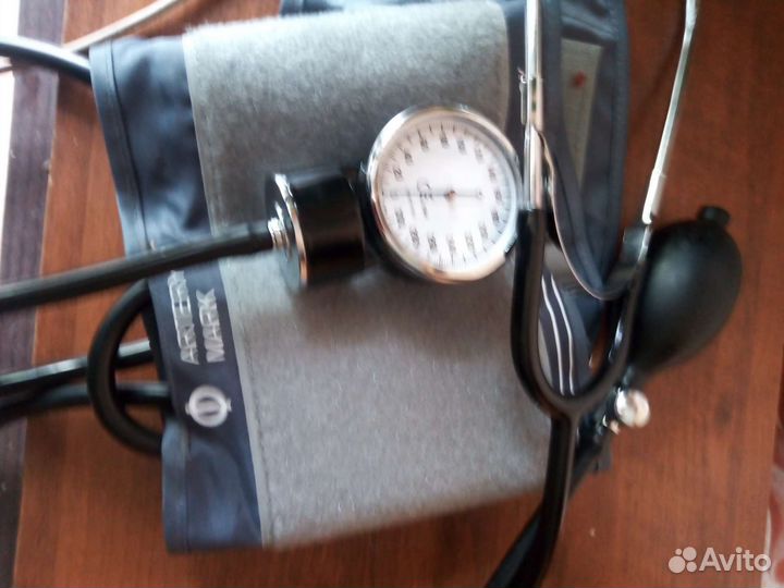 Тонометр механический новый