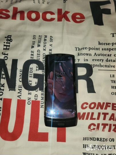 Motorola RAZR, 16 ГБ