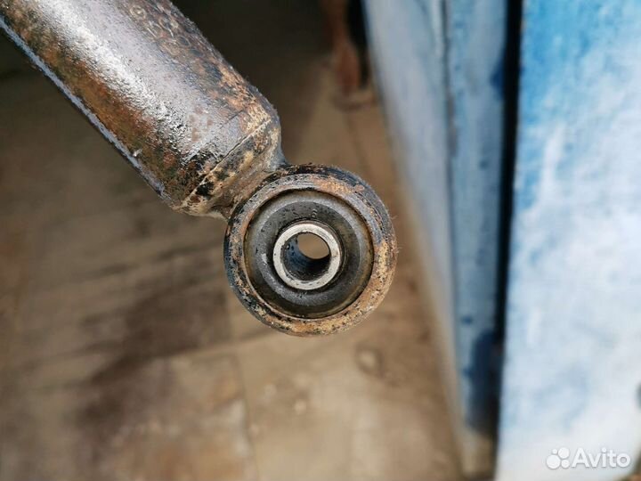 Задние амортизаторы suzuki grand vitara