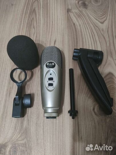 Конденсаторный USB микрофон CAD-u37