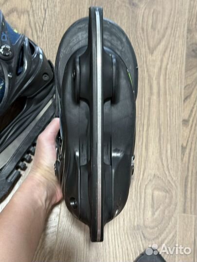 Коньки хоккейные детские