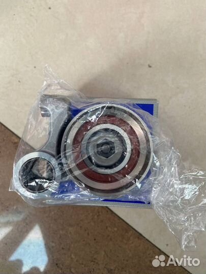 Фонарь задний левый Toyota Camry