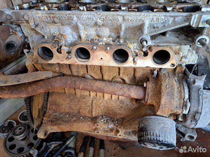 Двигатель 21124