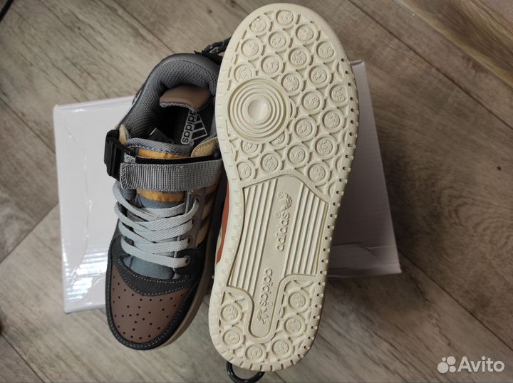 Кроссовки женские adidas