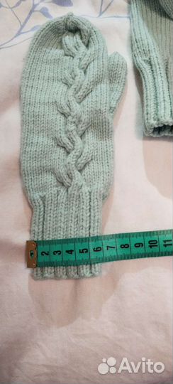 Зимний комплект б/у (шапка, снуд и варежки)