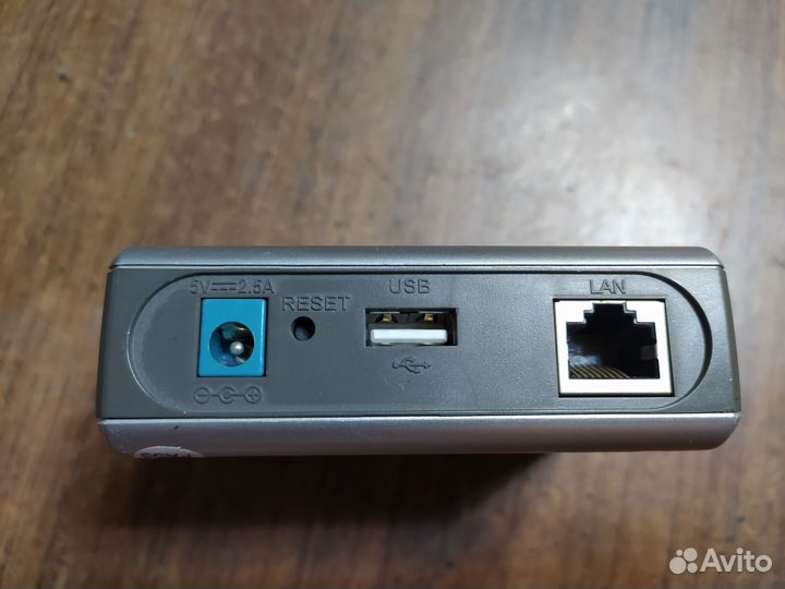 Принт-сервер D-Link DP-301U