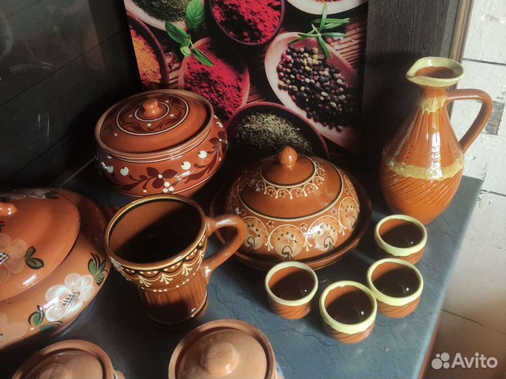 Набор глиняной посуды