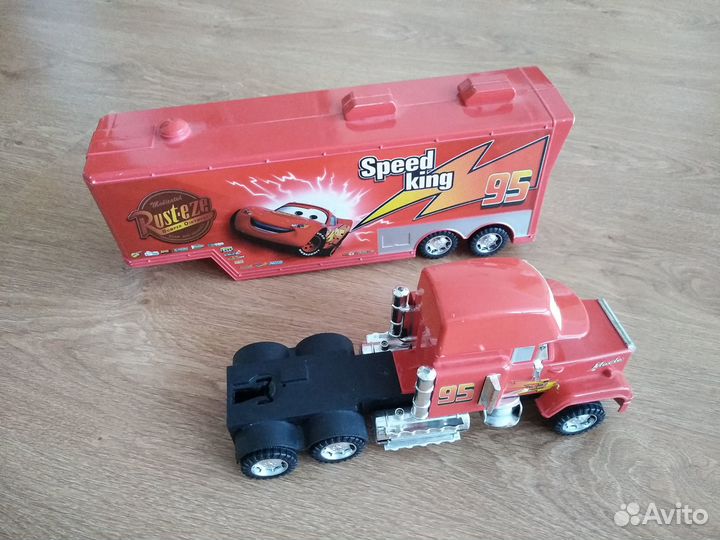 Машина игрушечная