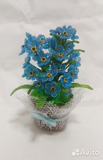 Цветы из бисера в горшке