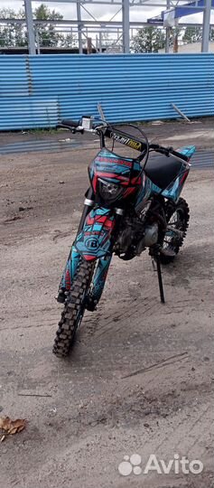 Regul Moto Medalist 150E