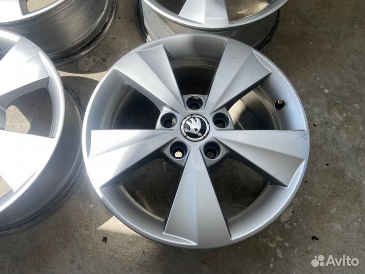 Оригинальные диски R-16 Skoda Octavia A7 VAG