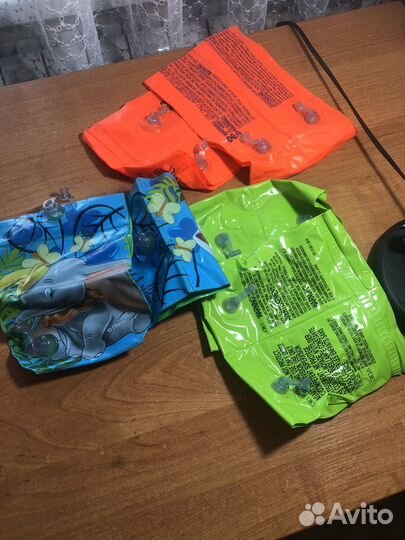 Нарукавники для плавания