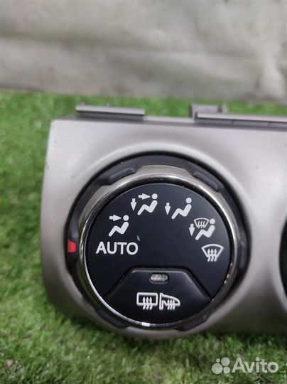 Панель управления отопителя Honda CR-V 2 (RD5) 20