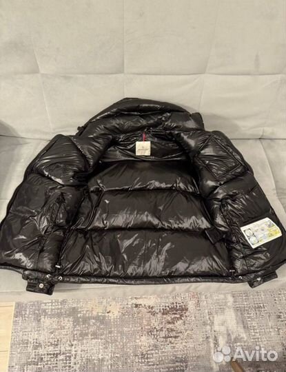 Пуховик moncler montbeliard