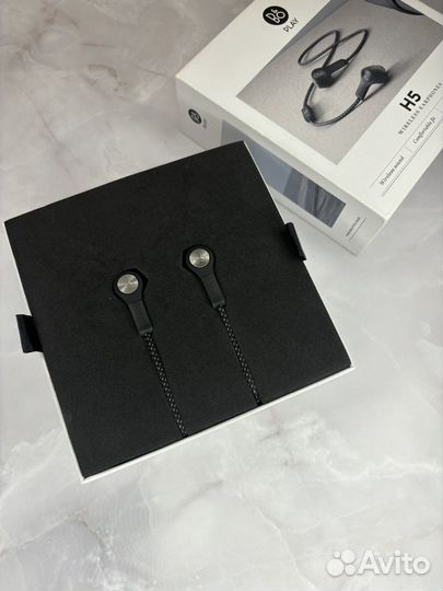 Наушники Bang & Olufsen BeoPlay H5 Black