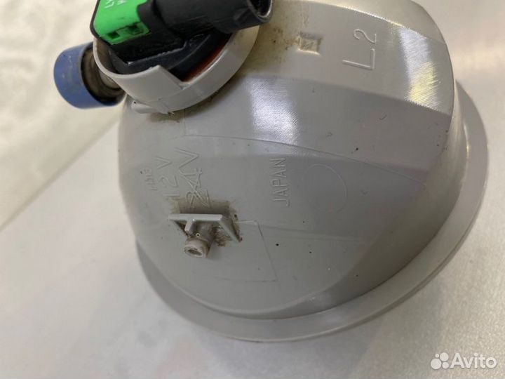 Фара противотуманная передняя левая Toyota Land