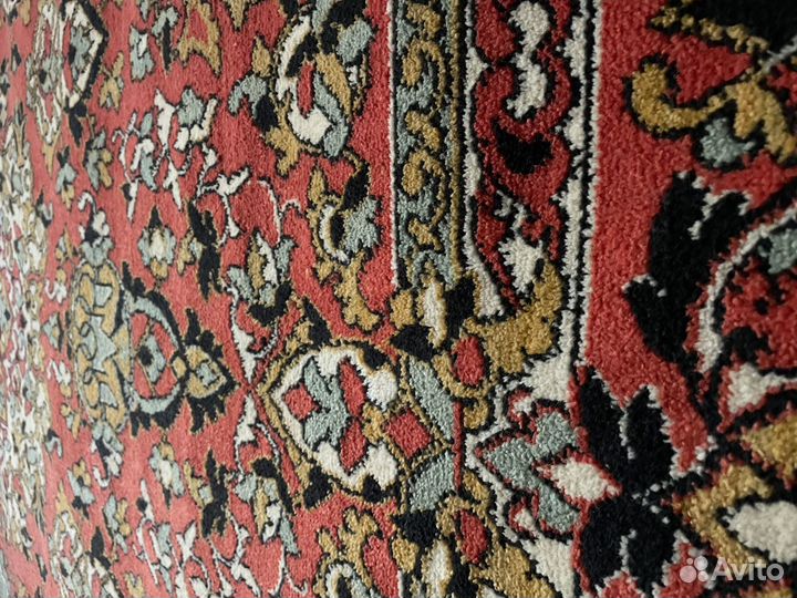 Ковер с олимпийской символикой