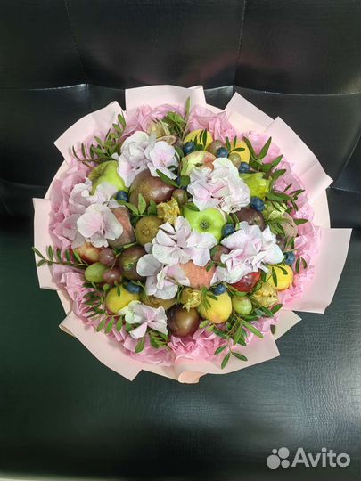 Фруктовая корзина, съедобные букеты 1 сентября