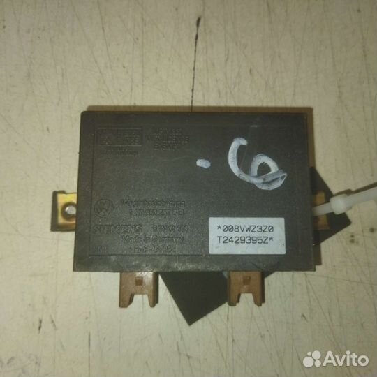 Блок иммобилайзера VW Golf 3