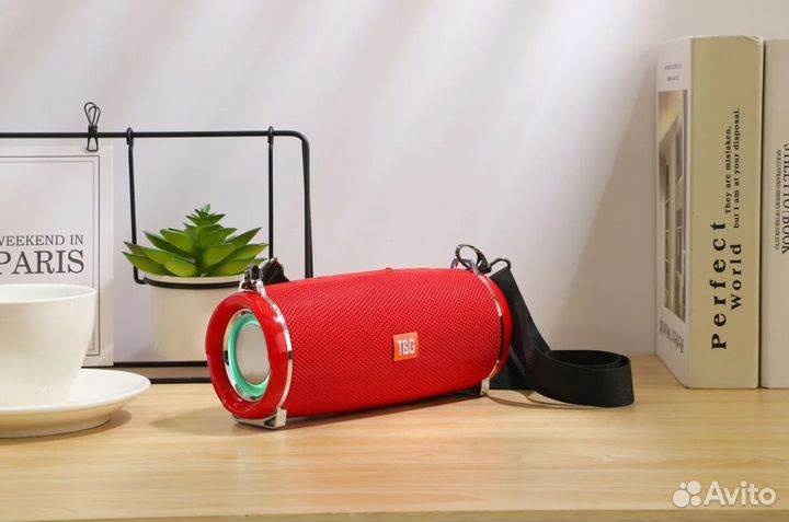 Колонка акустическая с подсветкой и ремешком