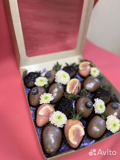 Клубника в бельгийском шоколаде на праздник