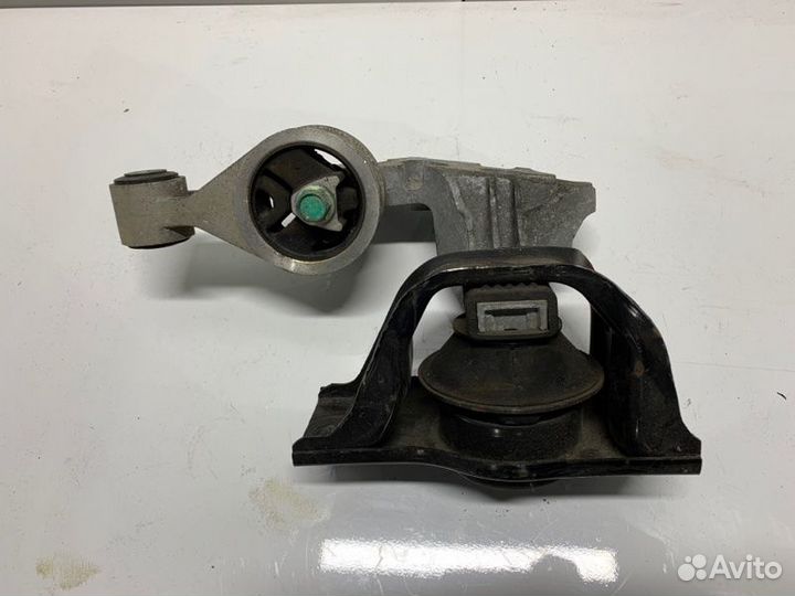 Подушка двигателя правая Renault Koleos HY0