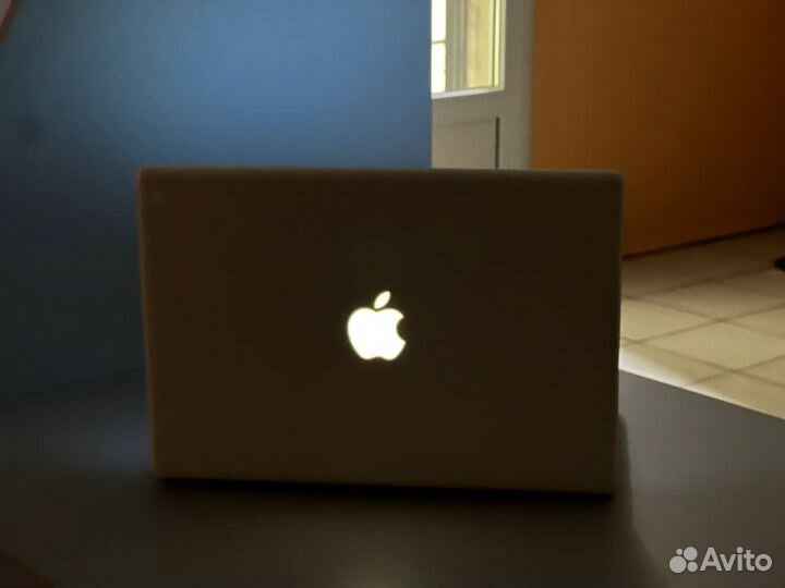 Ноутбук Apple MacBook A1181 late 2007