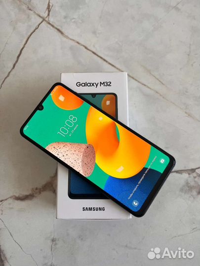 Телефон Galaxy M32