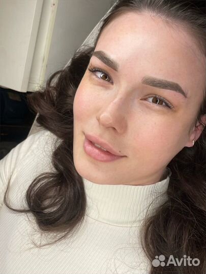 Модель на перманентный макияж