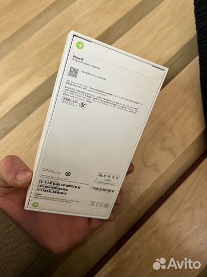 iPhone 15, 256 ГБ