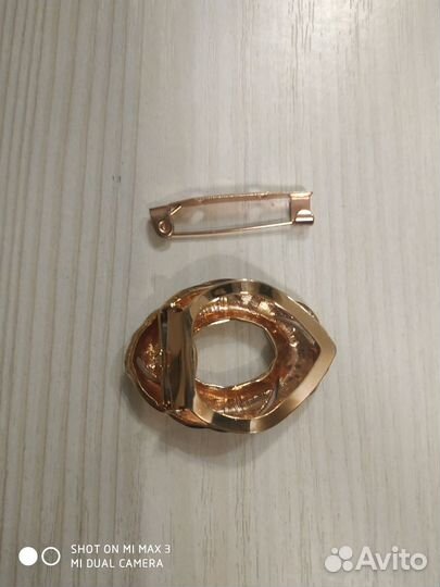 Брошь клипса зажим для платка