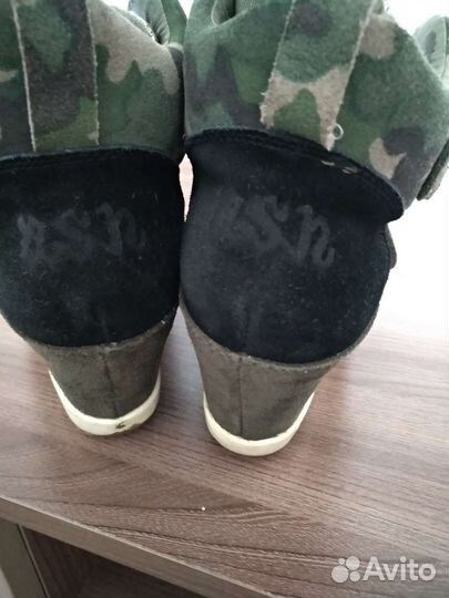 Сникерсы женские