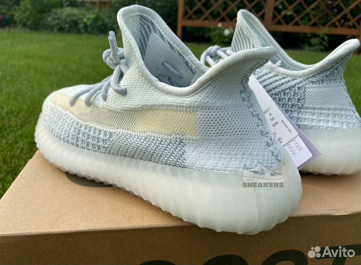 Кроссовки Adidas Yeezy Boost 350 v2 Cloud White