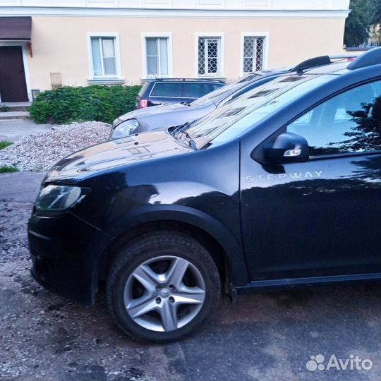 Renault Sandero Stepway 1.6 AT, 2016, 140 000 км