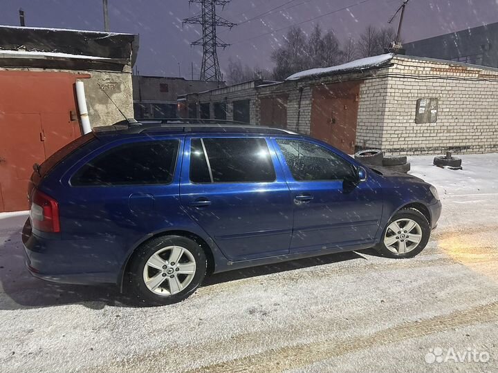 Skoda Octavia 1.6 МТ, 2010, 334 879 км