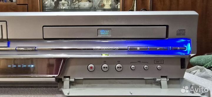 Видеомагнитофон jvc HR xv3 голубая серия