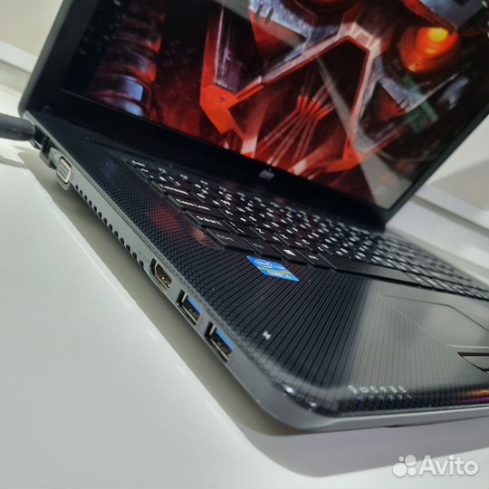 Мощный ноутбук 17.3