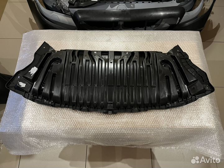 Нижний пыльник бампера Mercedes W212 AMG рестайл