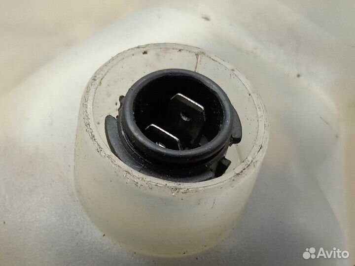 Бачок расширительный Audi A6 4A/C4 1997